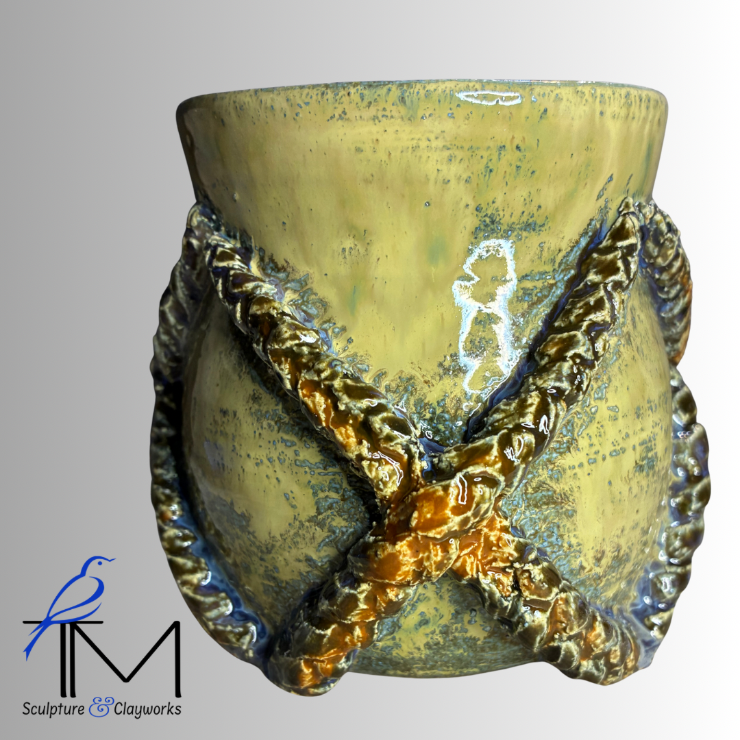 ** NEW ** Cornrows Cup - Criss Cross